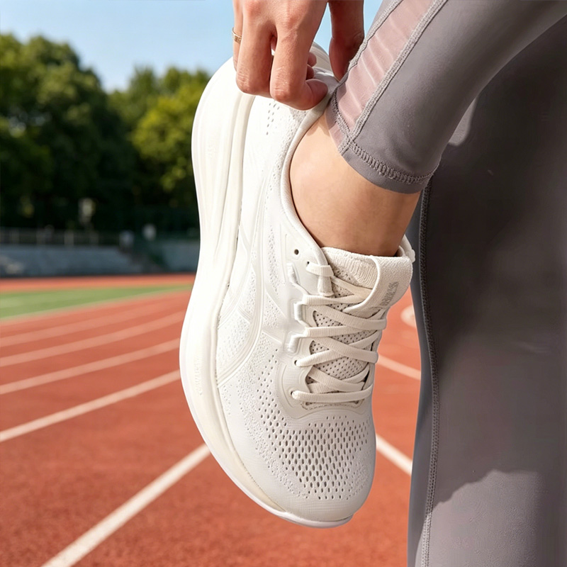 Asics Mid-Top hardloopschoenen - Table Tennis Shoes Asics recensie en prijs